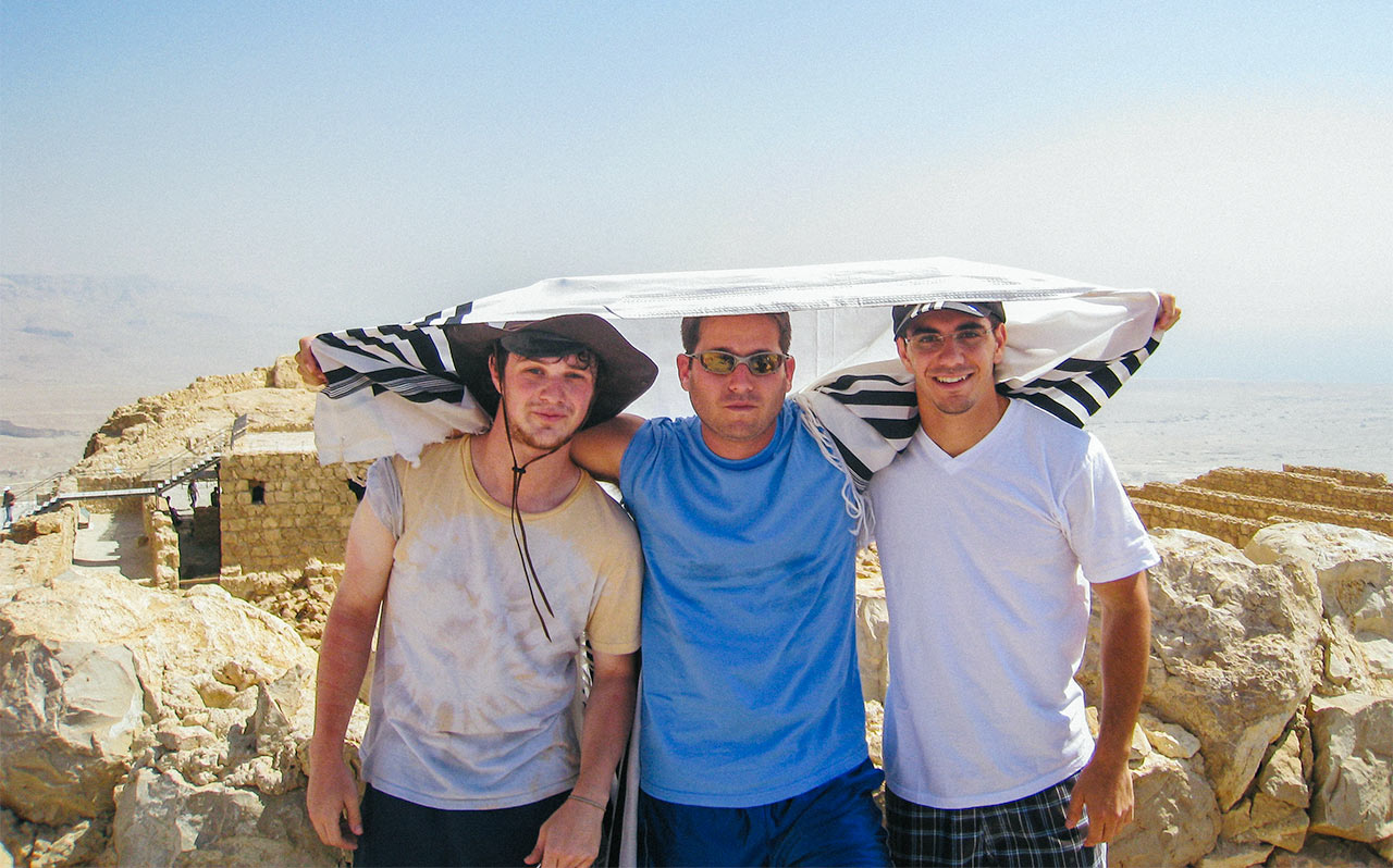 2006 Birthright Israel Alumnus David Bitton, with his new Israeli friends, on top of Masada